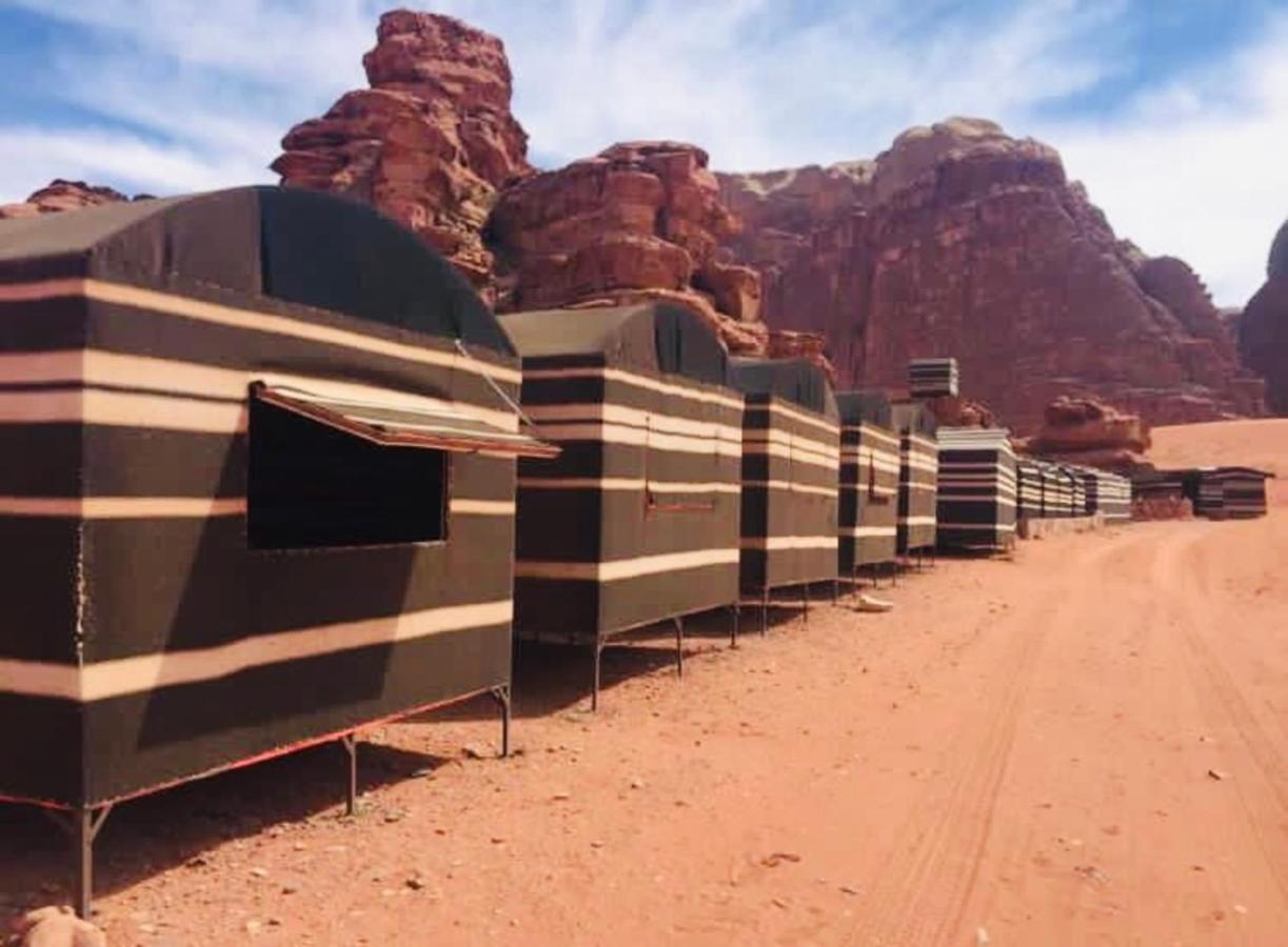 Sunrise Camp Hotel Wadi Rum Exterior photo