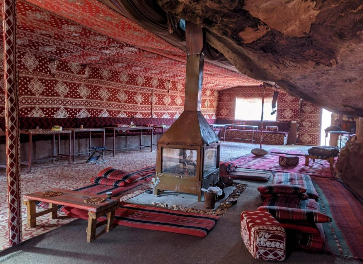 Sunrise Camp Hotel Wadi Rum Exterior photo