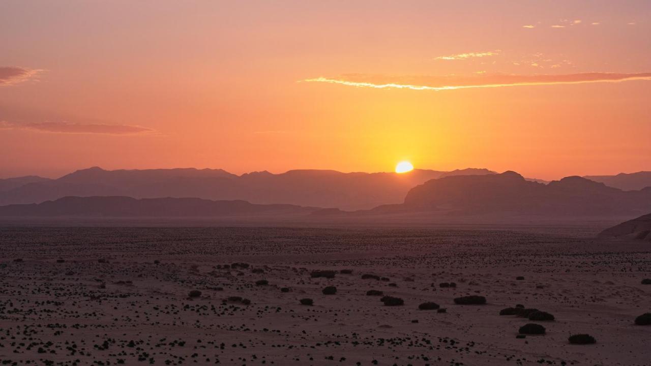 Sunrise Camp Hotel Wadi Rum Exterior photo
