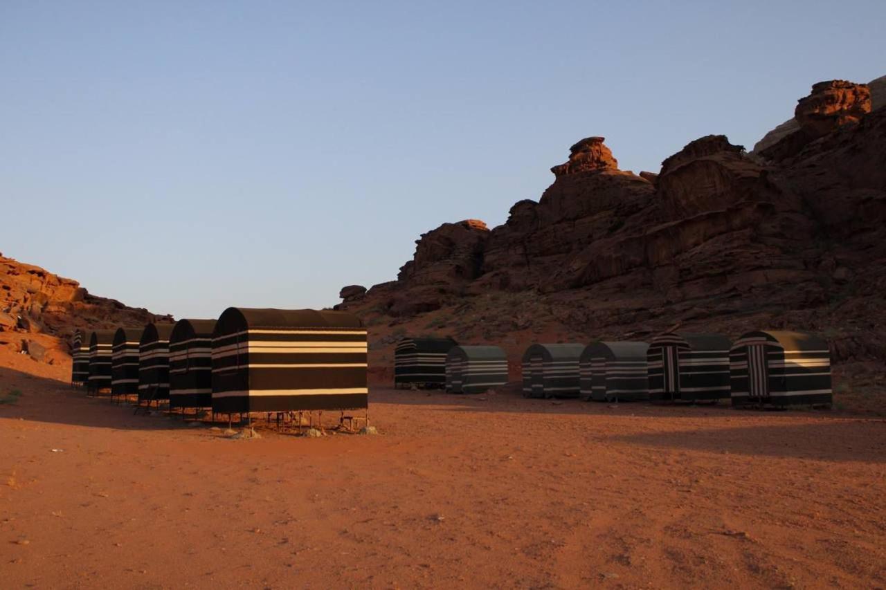 Sunrise Camp Hotel Wadi Rum Exterior photo