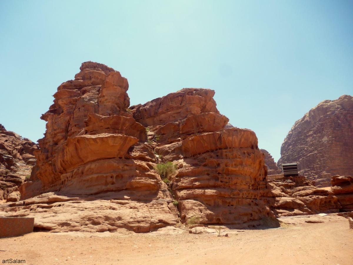 Sunrise Camp Hotel Wadi Rum Exterior photo