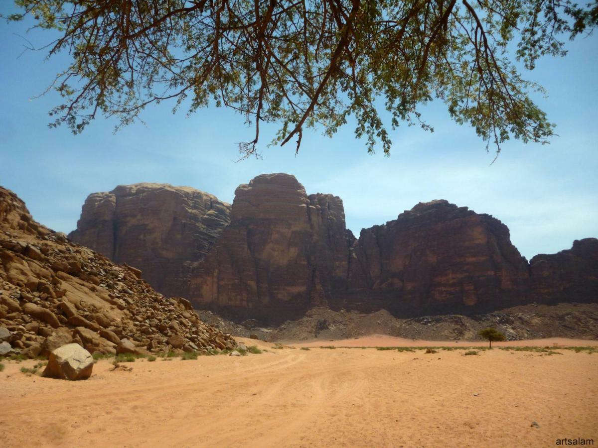 Sunrise Camp Hotel Wadi Rum Exterior photo