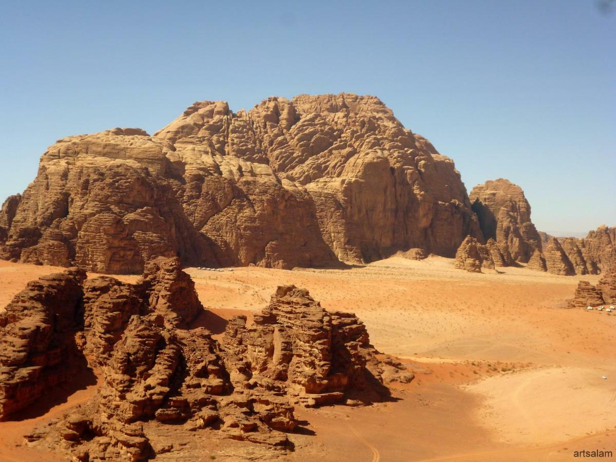 Sunrise Camp Hotel Wadi Rum Exterior photo
